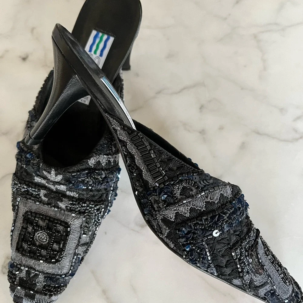 Vintage Arnold Churgin Silk Beaded Mule Size 4 1/2 (fits like size 5) - Picture 9 of 10